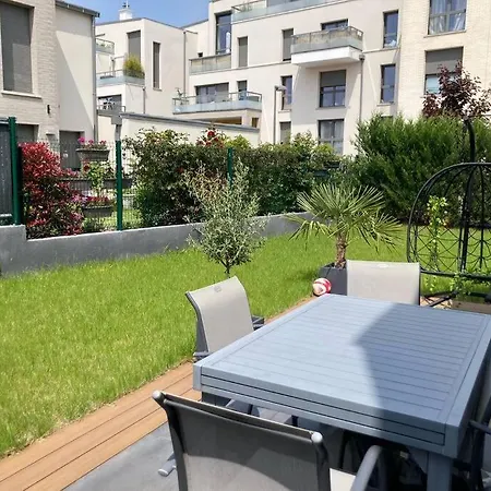 Apartment Maison Proche De Versailles Saint-Cyr-l'Ecole
